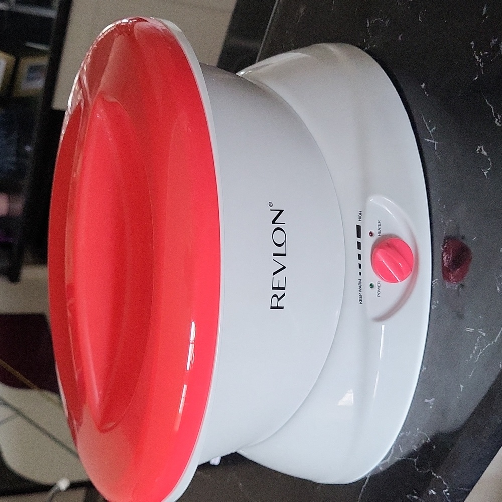 Paraffin moisturizing bath